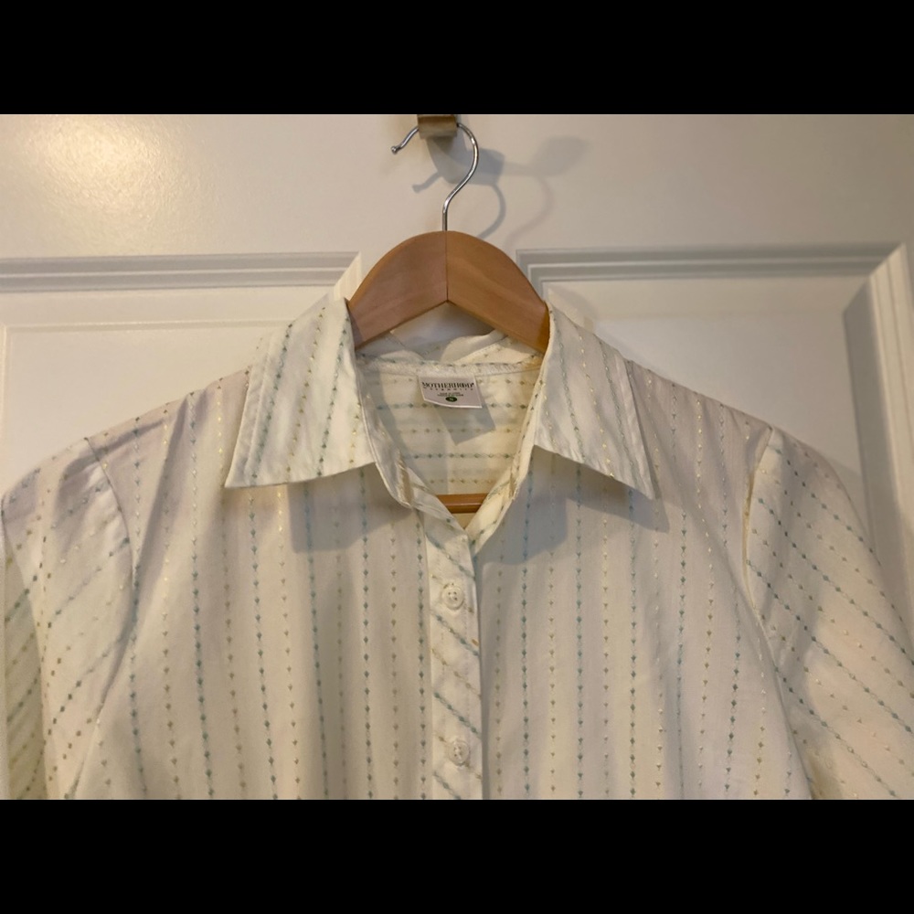 Maternity button down top - Picture 3 of 4